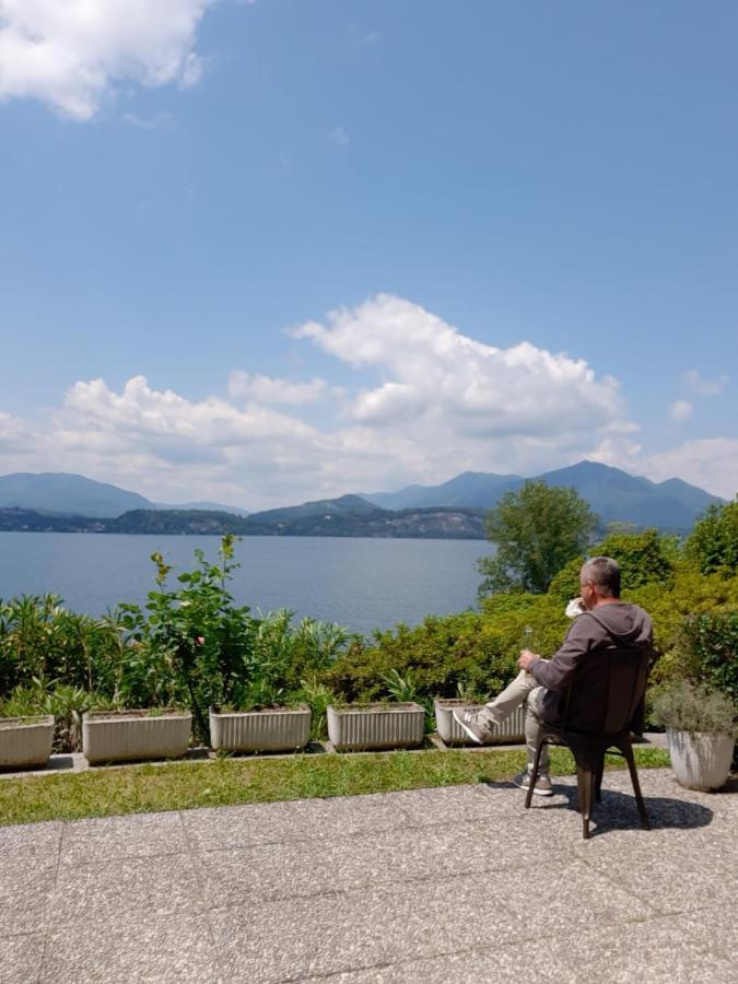 Bmp Apartment Gioiosa 2 Giardino Vista Lago Maggiore Belgirate Extérieur photo